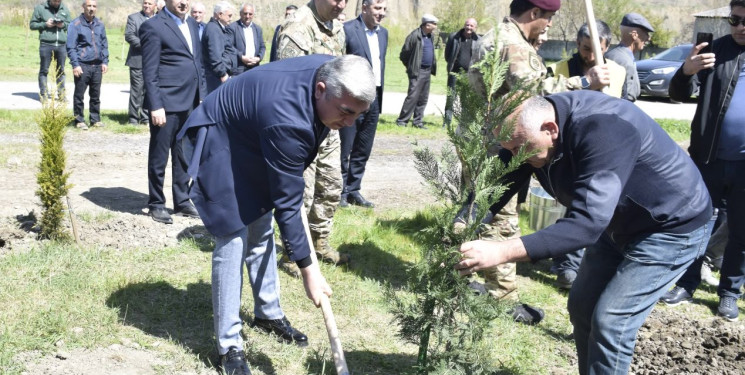 “Şəhərsalma və Memarlıq İli” çərçivəsində Qubada ağacəkmə aksiyası keçirilib.